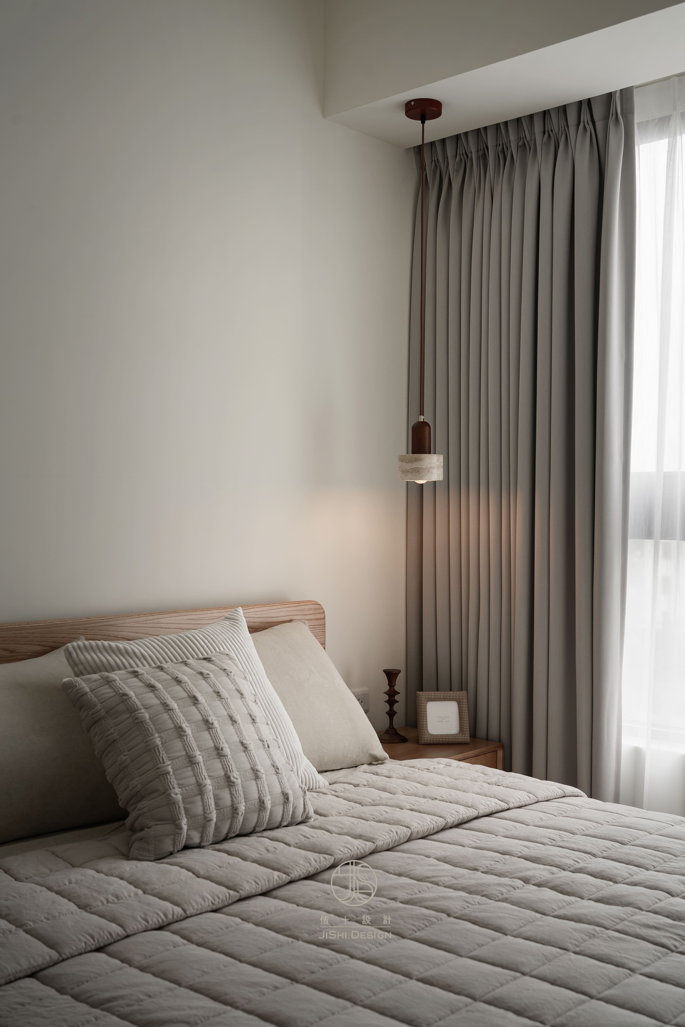 HTML5 Bootstrap Template by colorlib.com