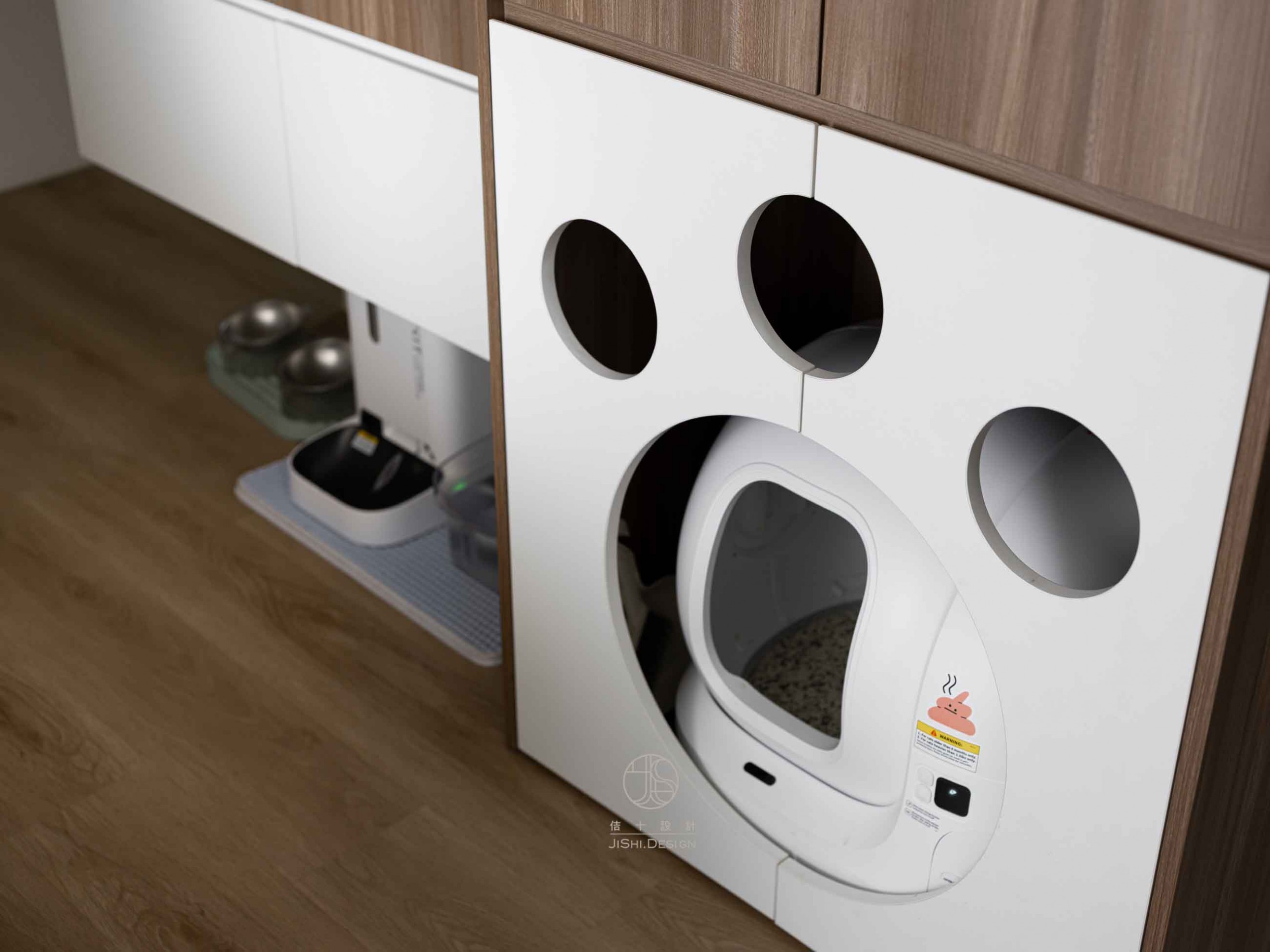 HTML5 Bootstrap Template by colorlib.com