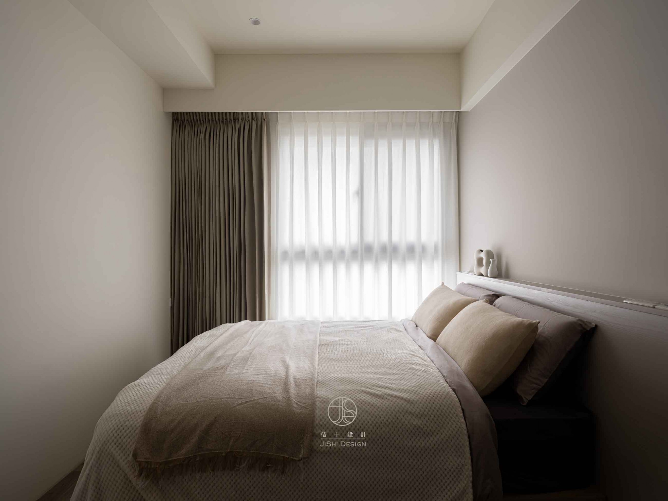 HTML5 Bootstrap Template by colorlib.com