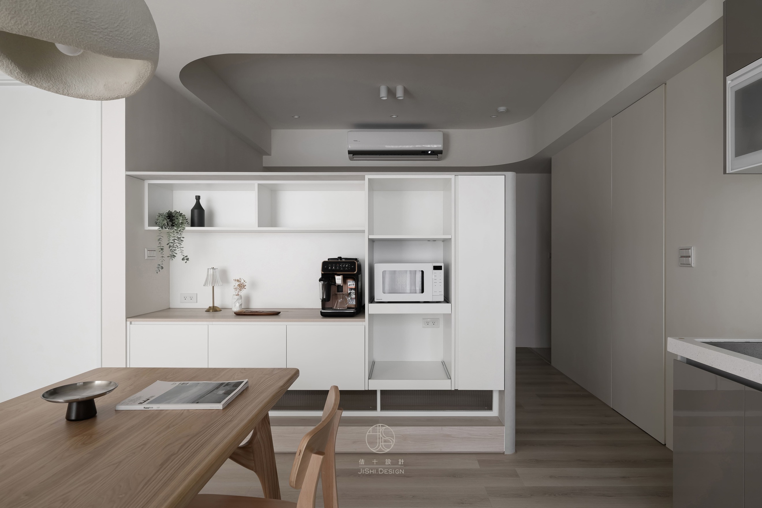 HTML5 Bootstrap Template by colorlib.com