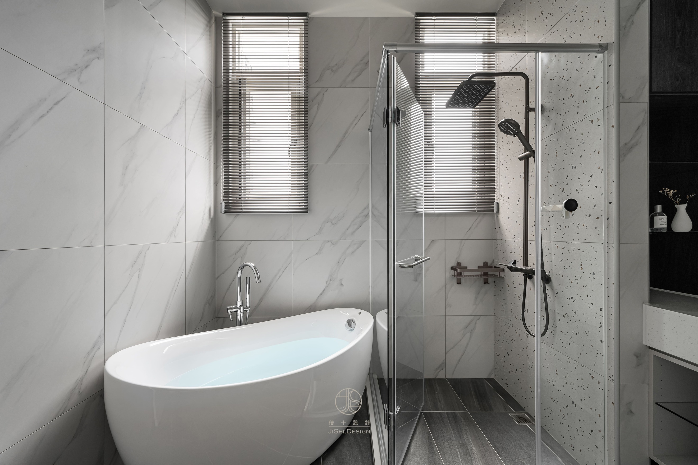 HTML5 Bootstrap Template by colorlib.com