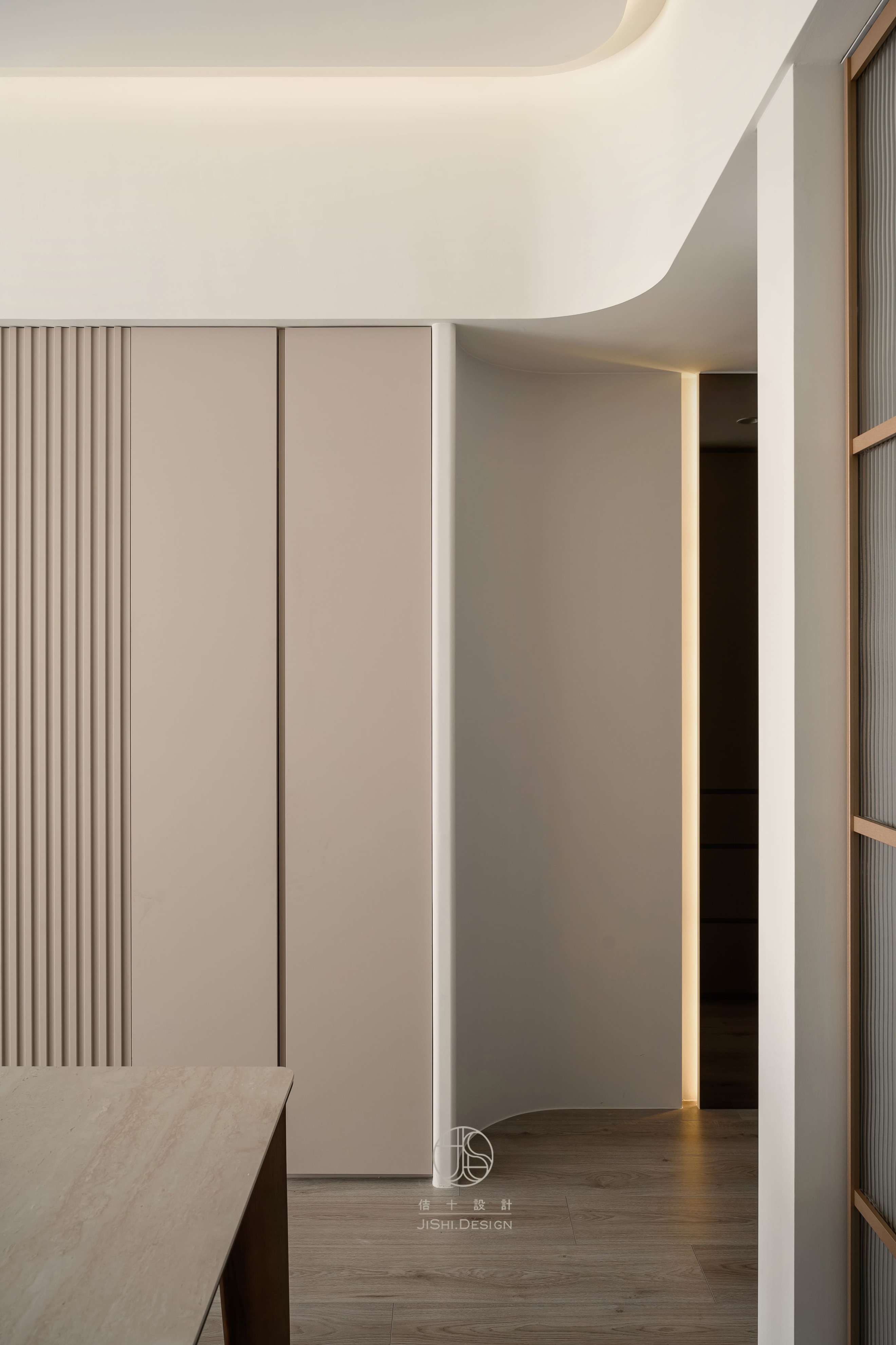 HTML5 Bootstrap Template by colorlib.com