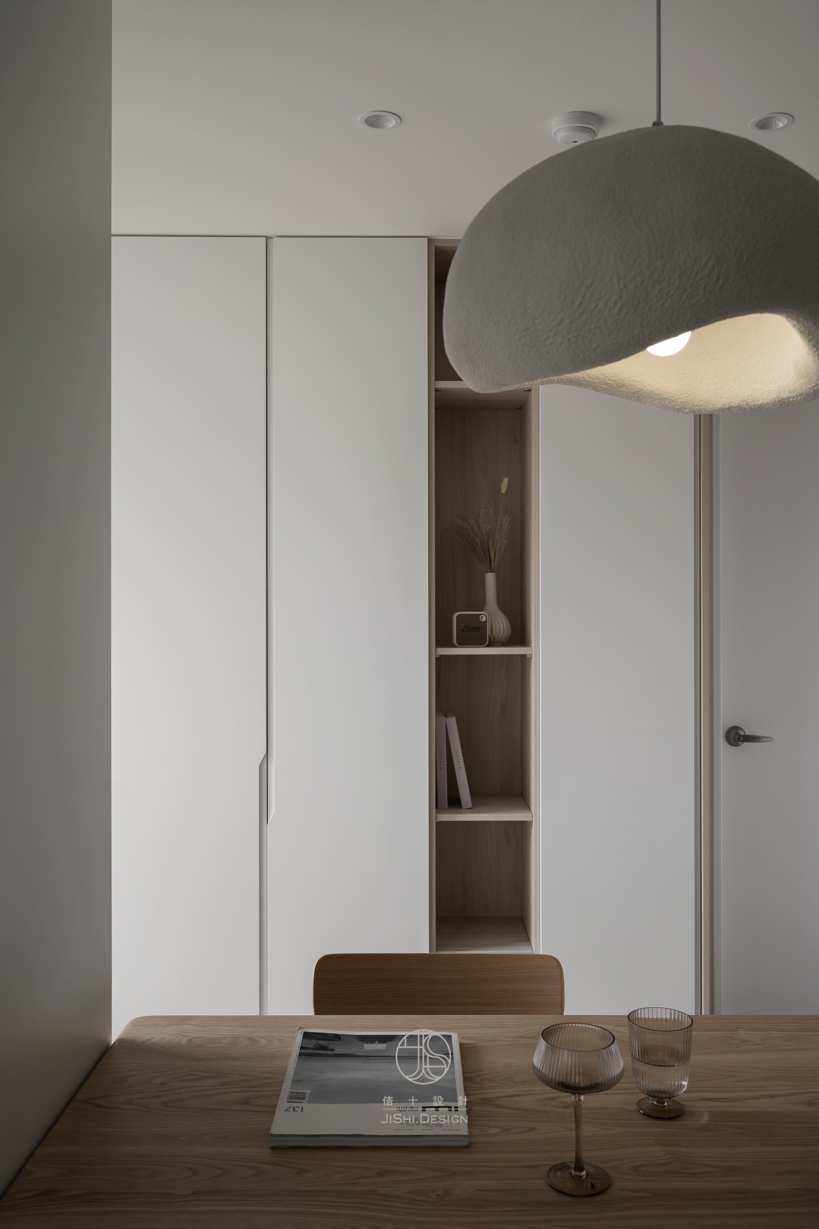 HTML5 Bootstrap Template by colorlib.com