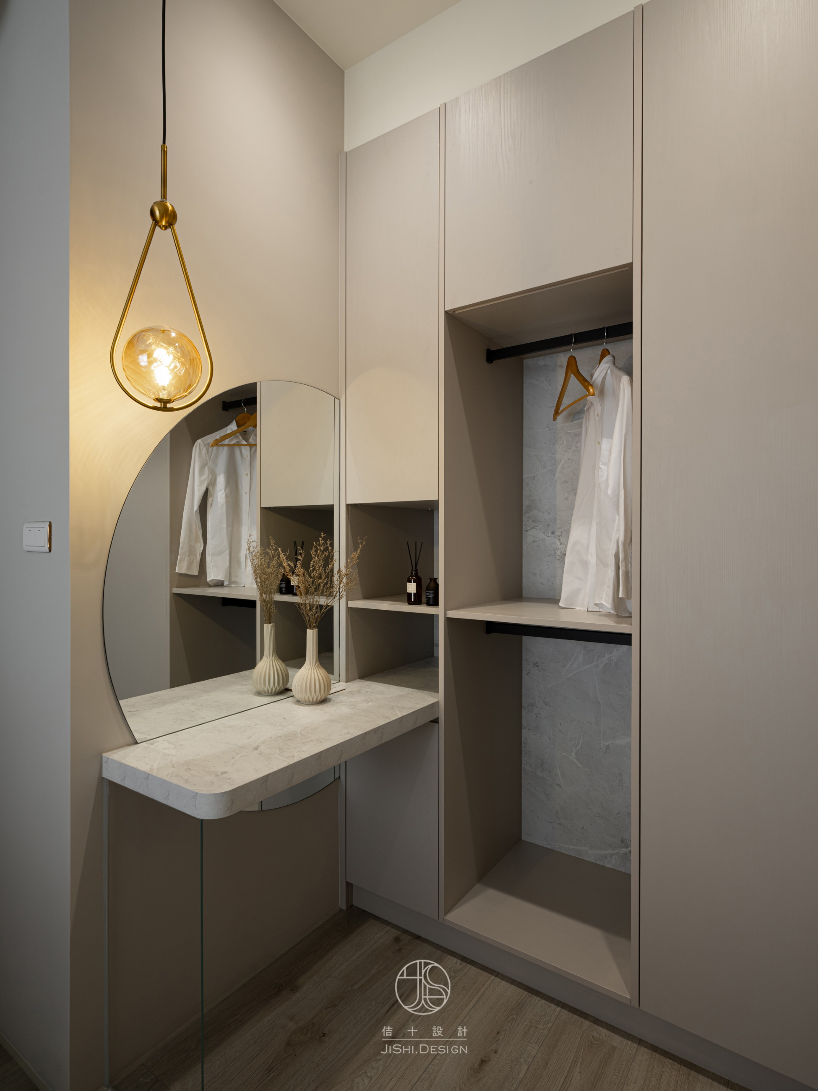 HTML5 Bootstrap Template by colorlib.com