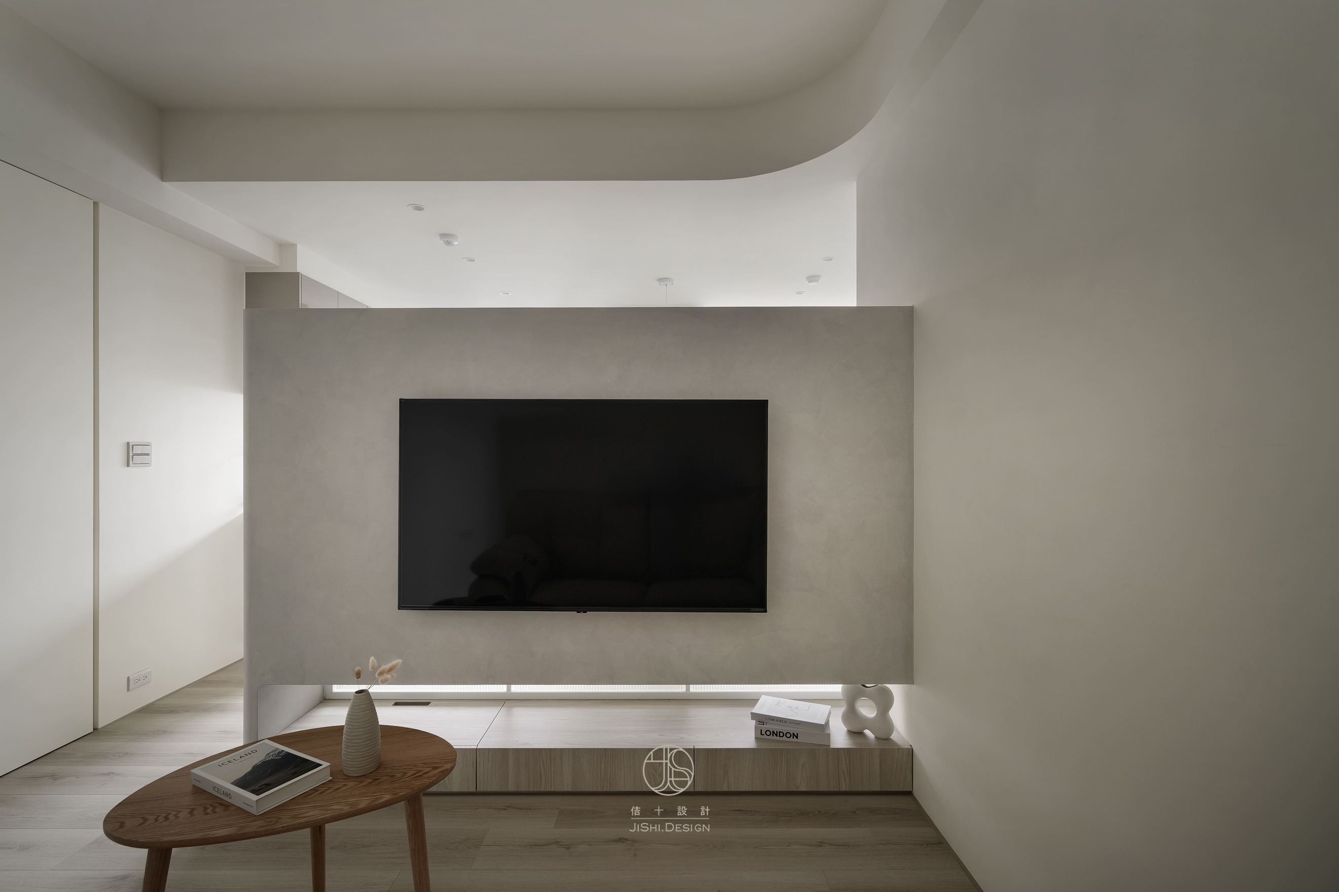 HTML5 Bootstrap Template by colorlib.com