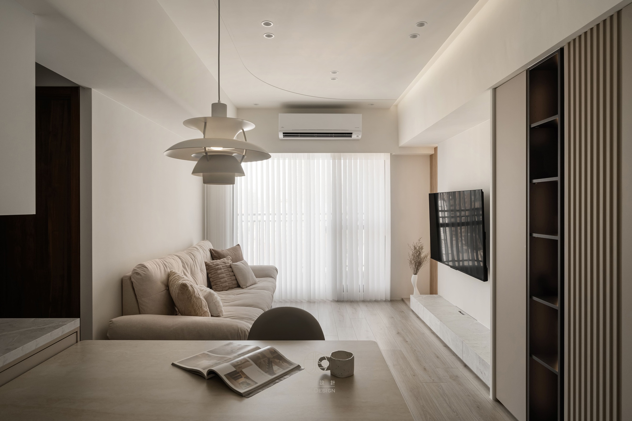 HTML5 Bootstrap Template by colorlib.com