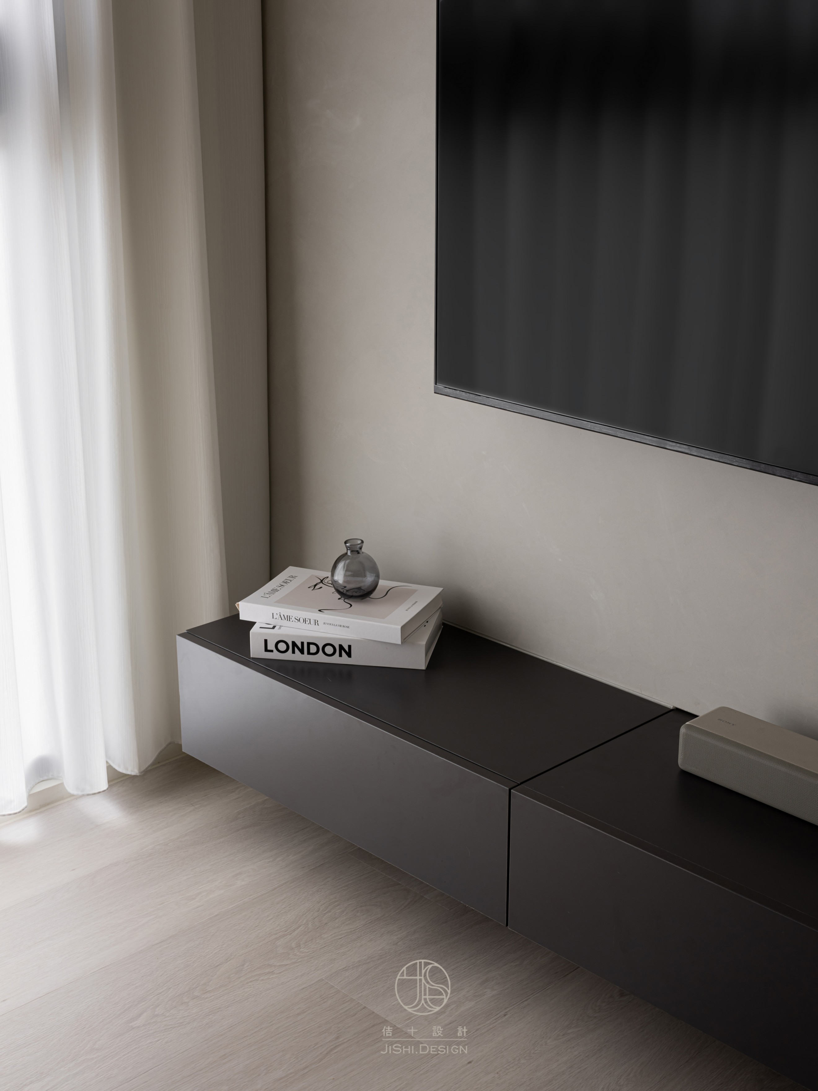 HTML5 Bootstrap Template by colorlib.com