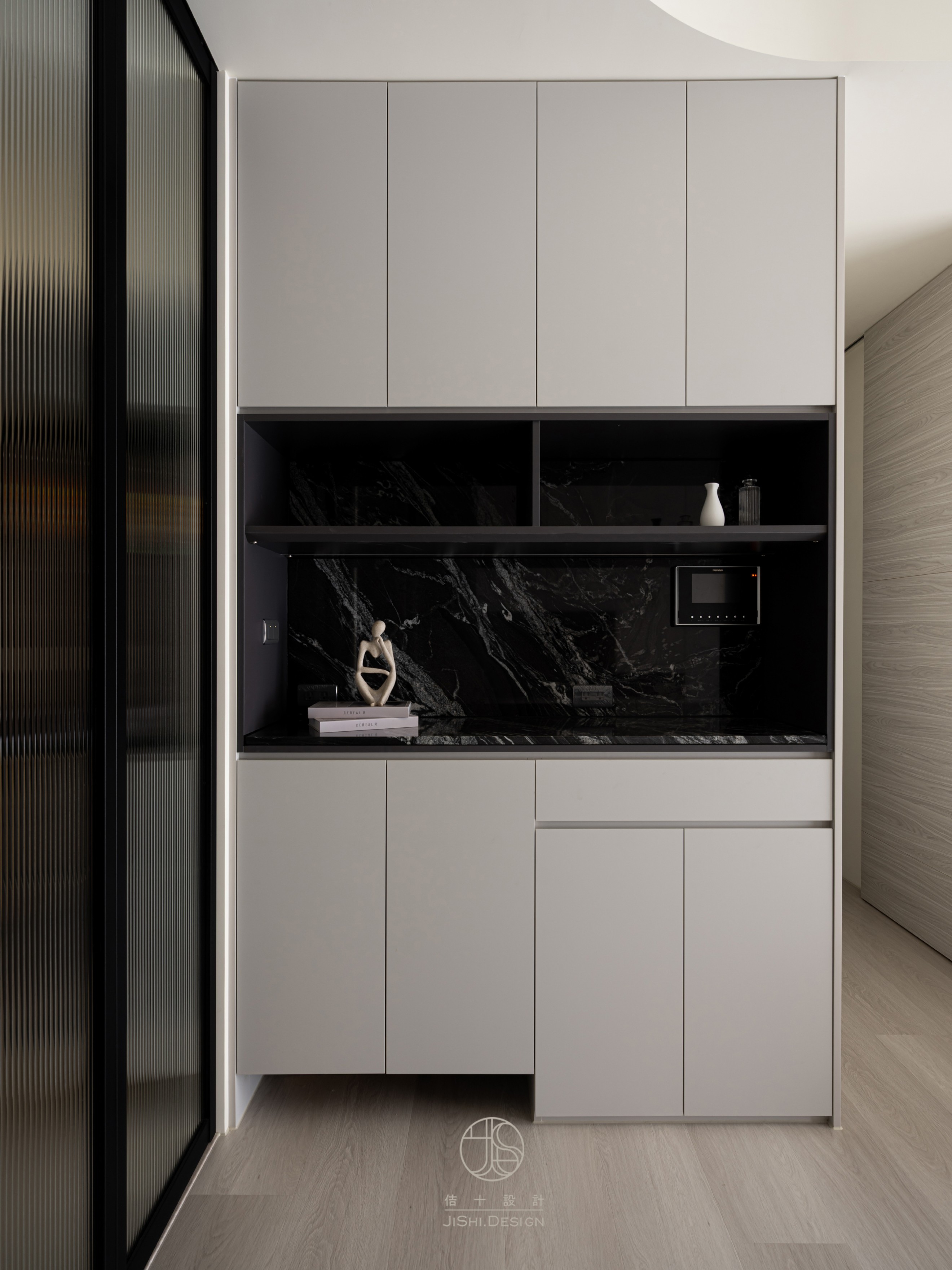 HTML5 Bootstrap Template by colorlib.com