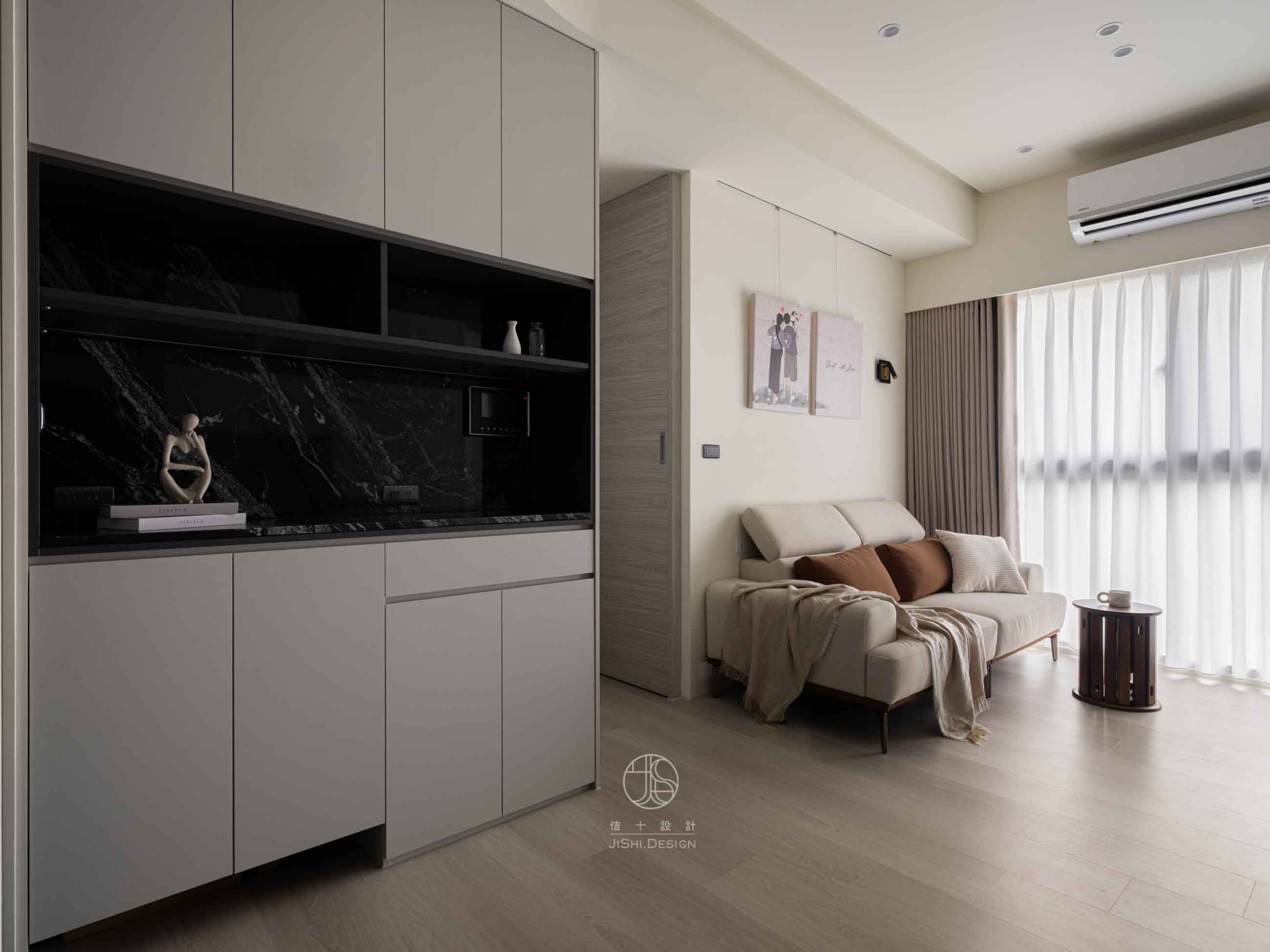 HTML5 Bootstrap Template by colorlib.com